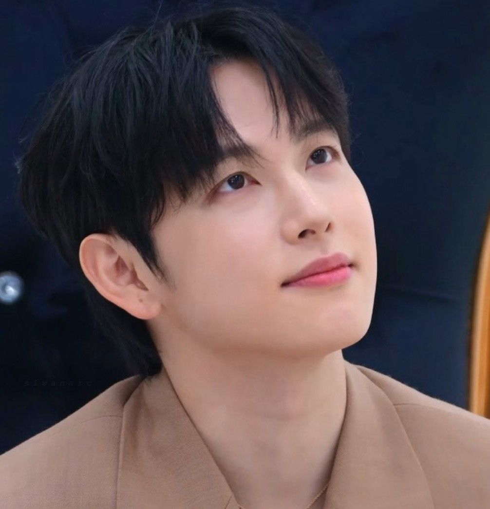 Latest photo of Yim Siwan