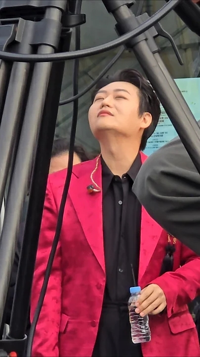 Min Soohyun background image recommended by Choeaedol Celeb fandom