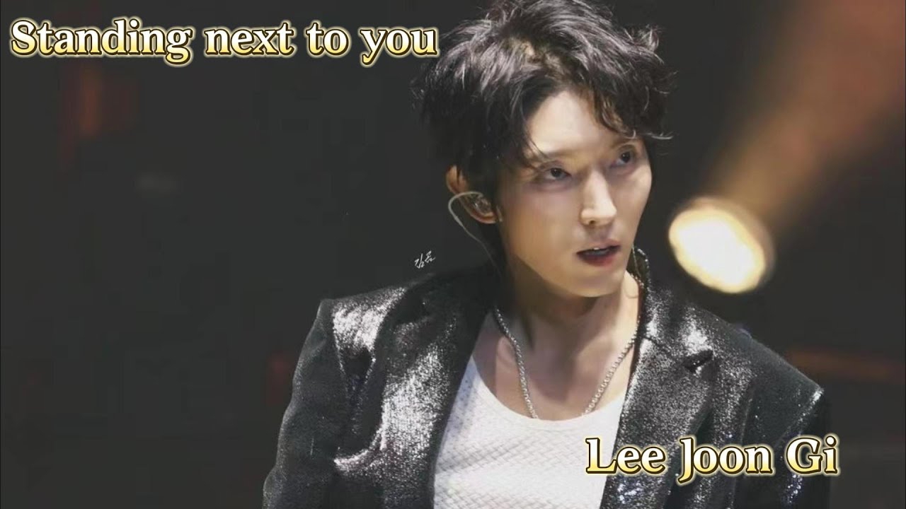 A moment captured by a fan of Lee Joongi