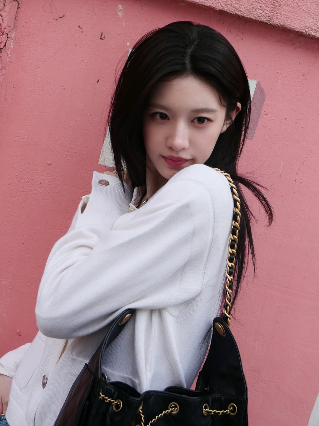 Recent activity shot of Go Younjung