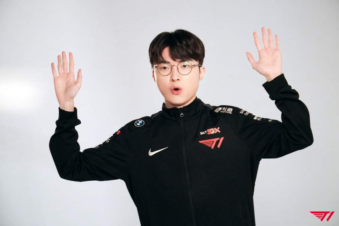 A moment captured by a fan of Faker