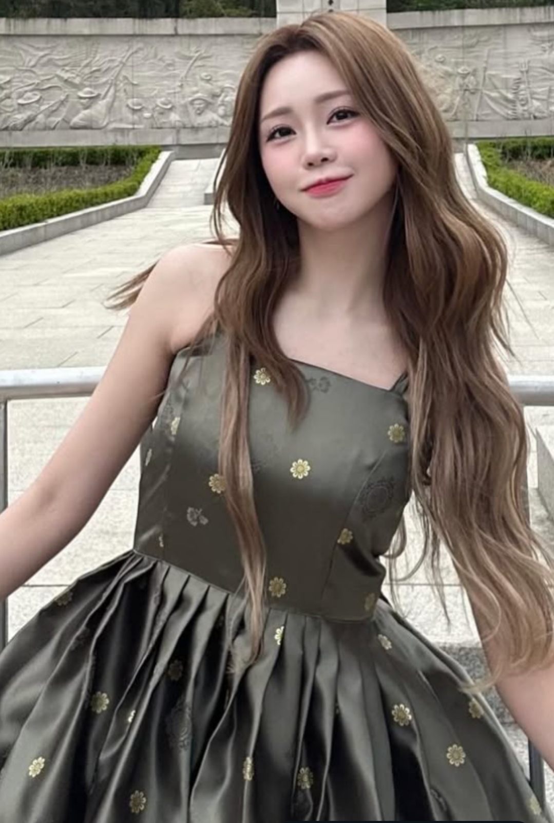 홍지윤의 비하인드 컷