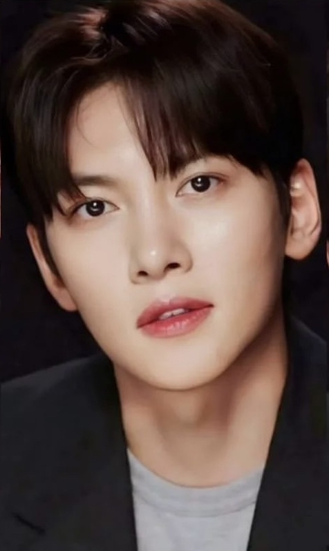 Recent activity shot of Ji Changwook