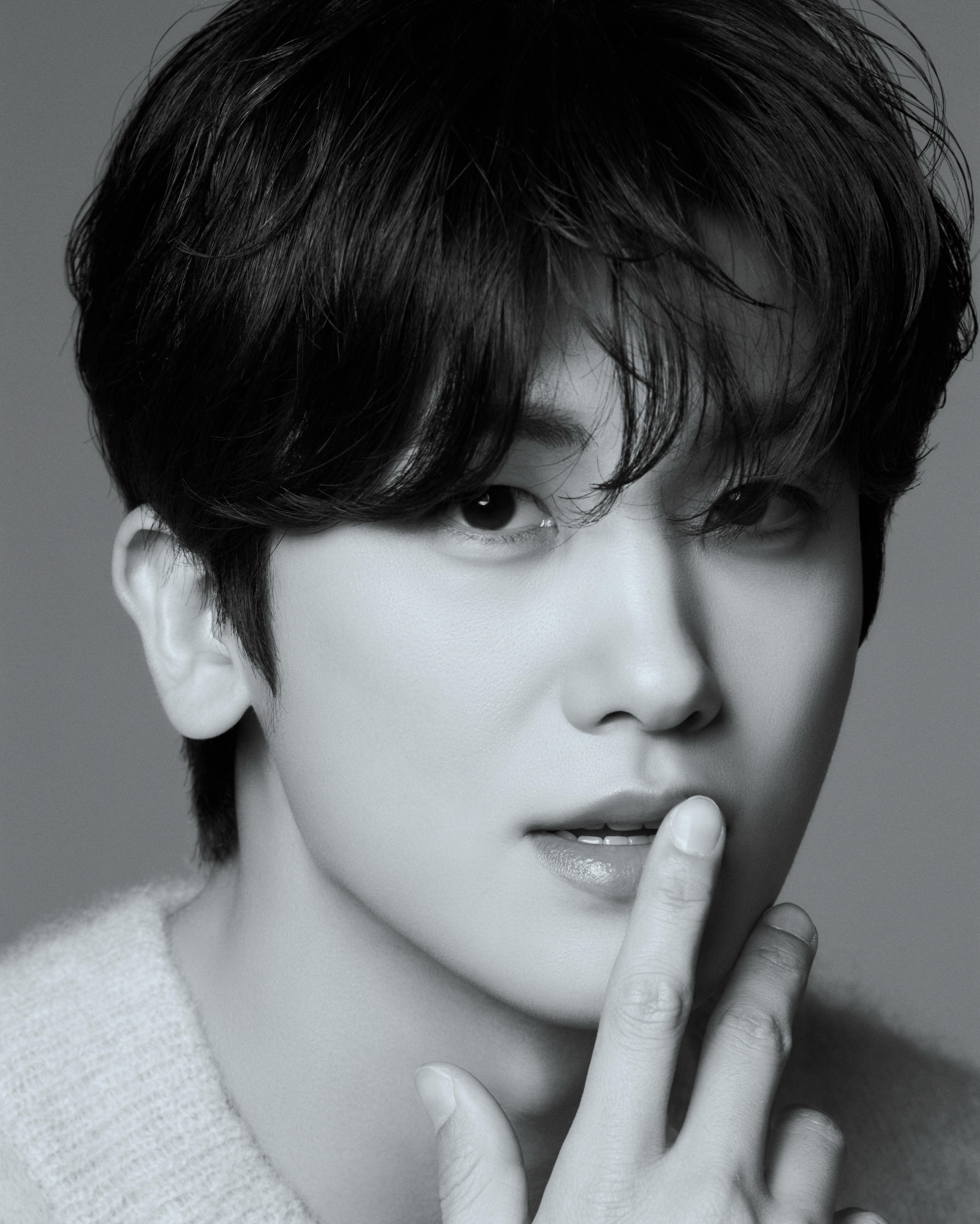 Latest photo of Park Hyungsik