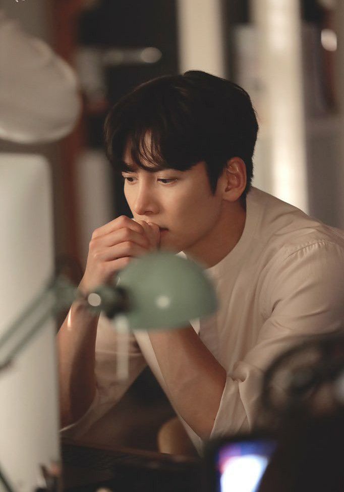 지창욱의 비하인드 컷