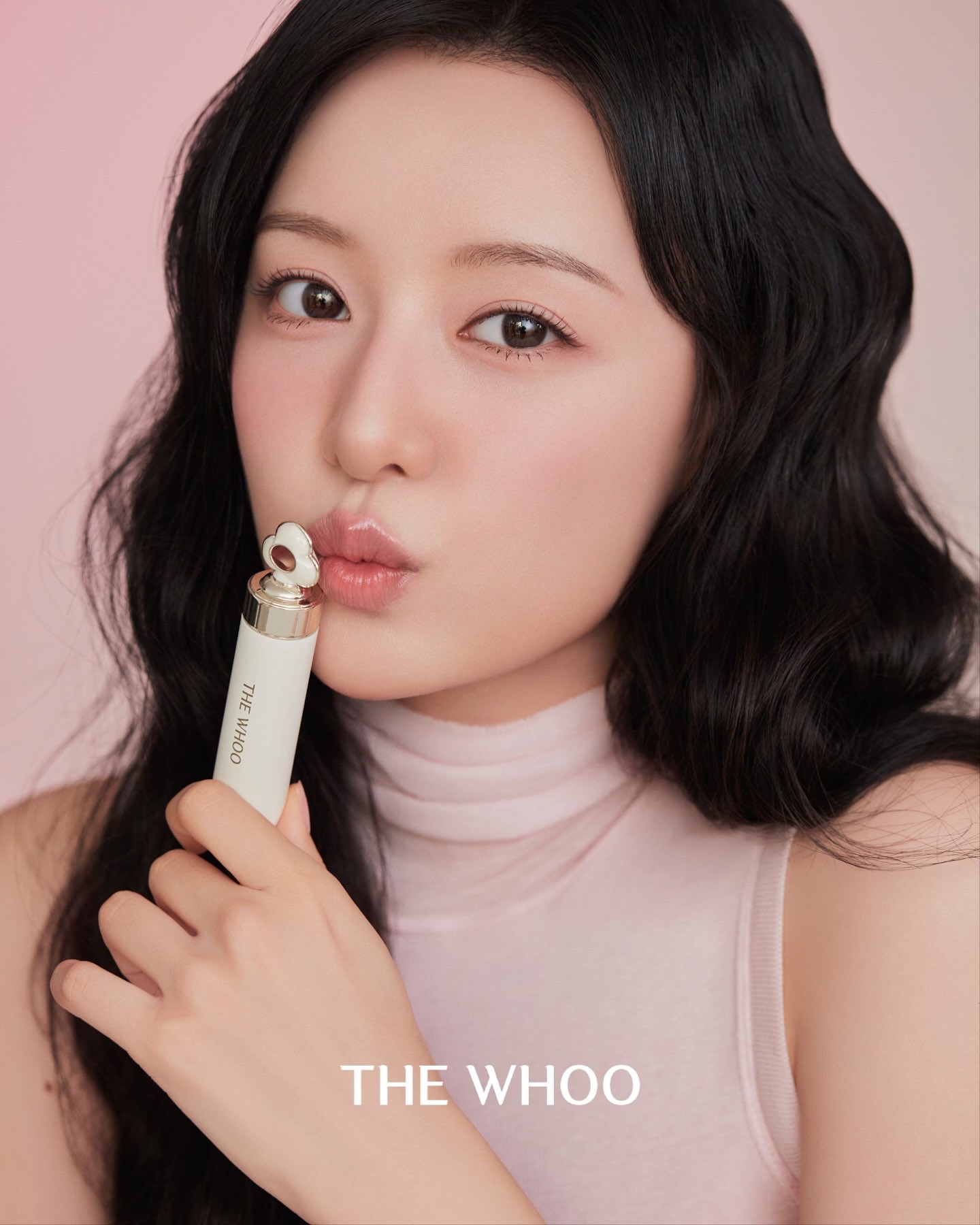 Behind-the-scenes cut of Kim Jiwon