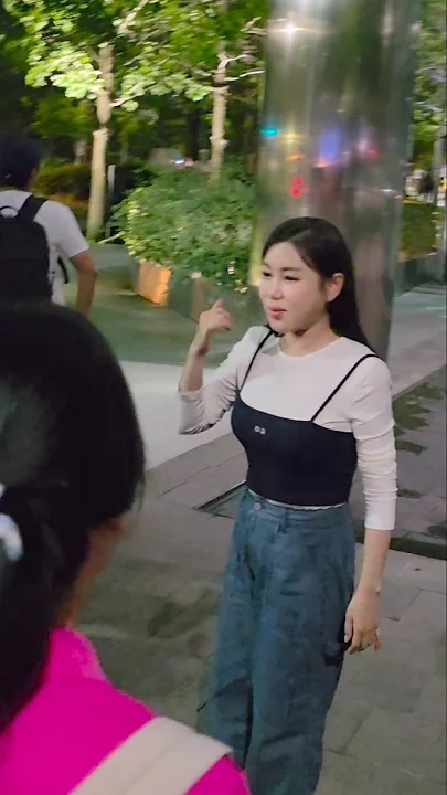 Latest photo of Song Gain