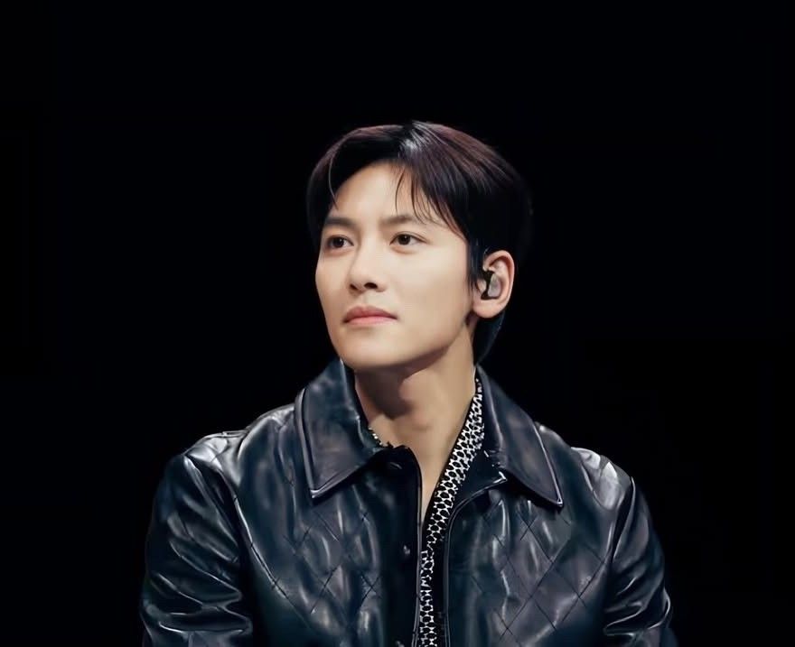 Latest photo of Ji Changwook