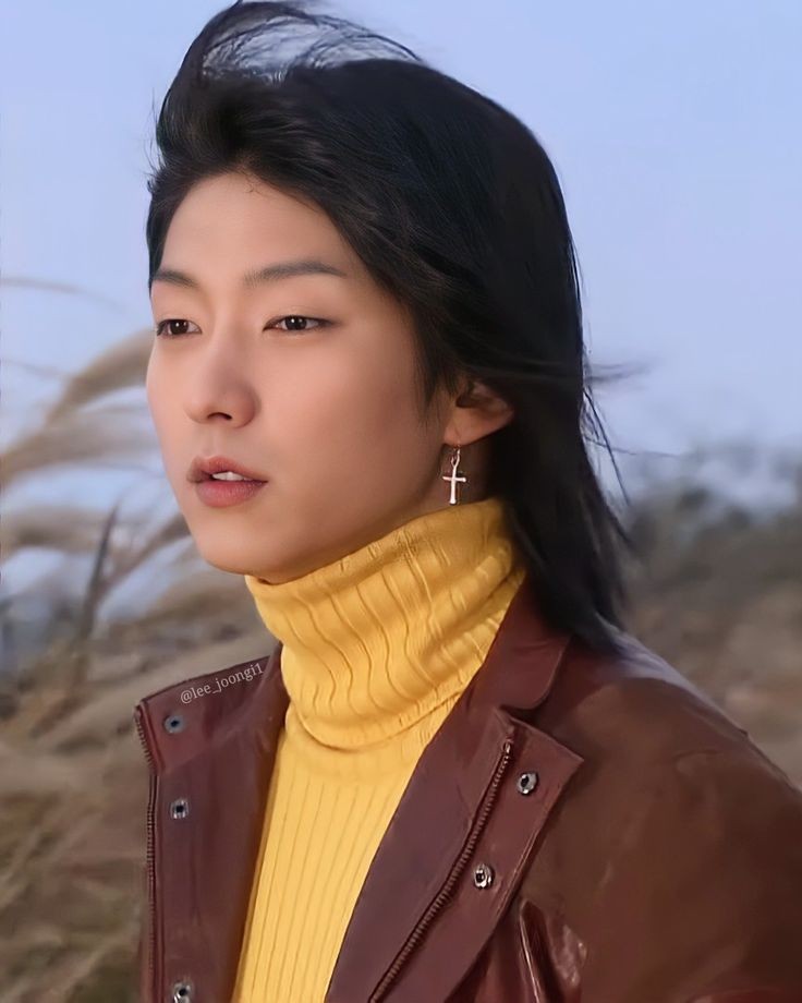 A moment captured by a fan of Lee Joongi