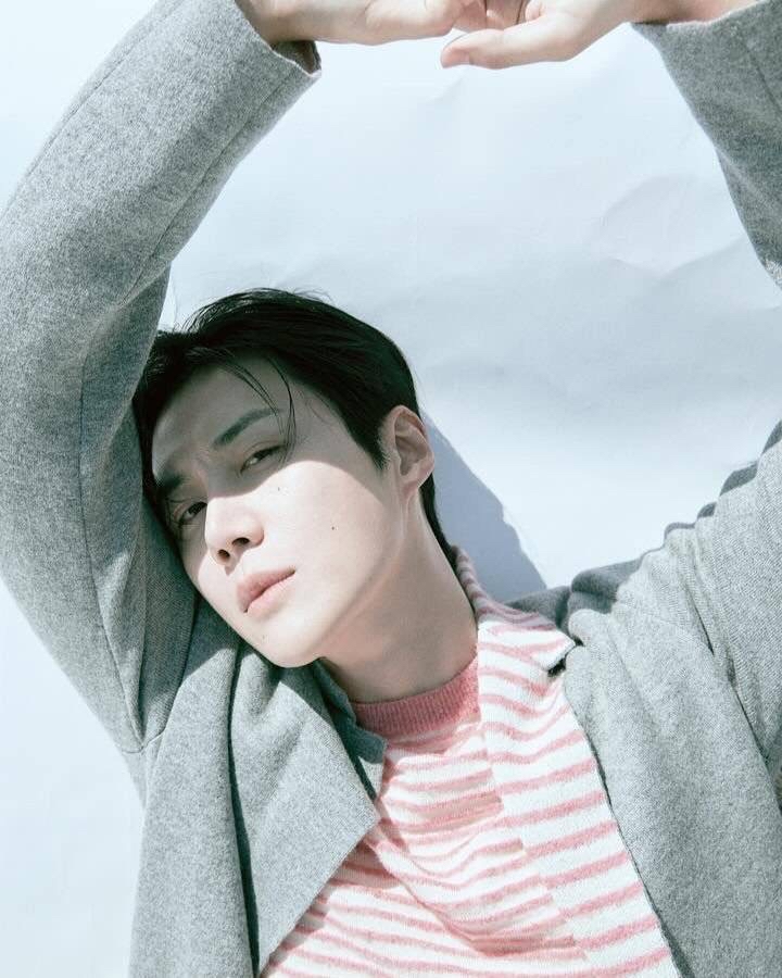 Behind-the-scenes cut of Kim Seonho