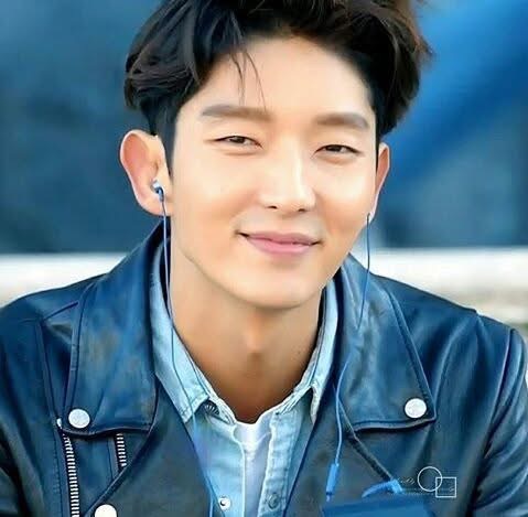 Latest photo of Lee Joongi