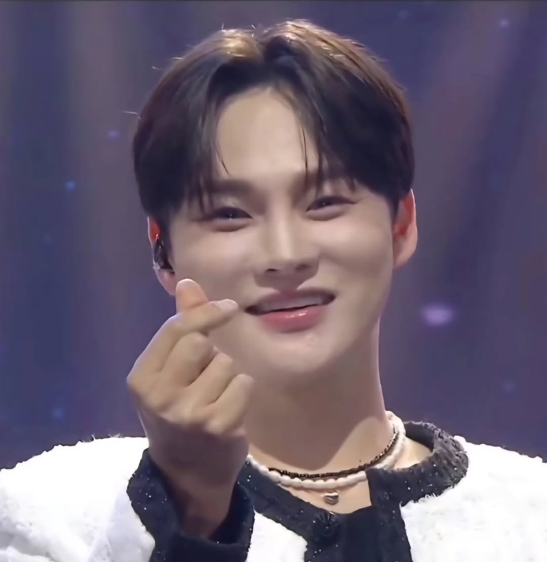 Foto terbaru dari Park Seojin