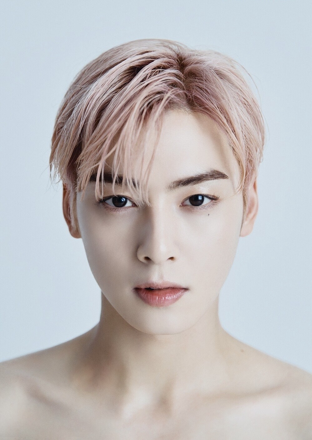 Recent activity shot of Cha Eunwoo