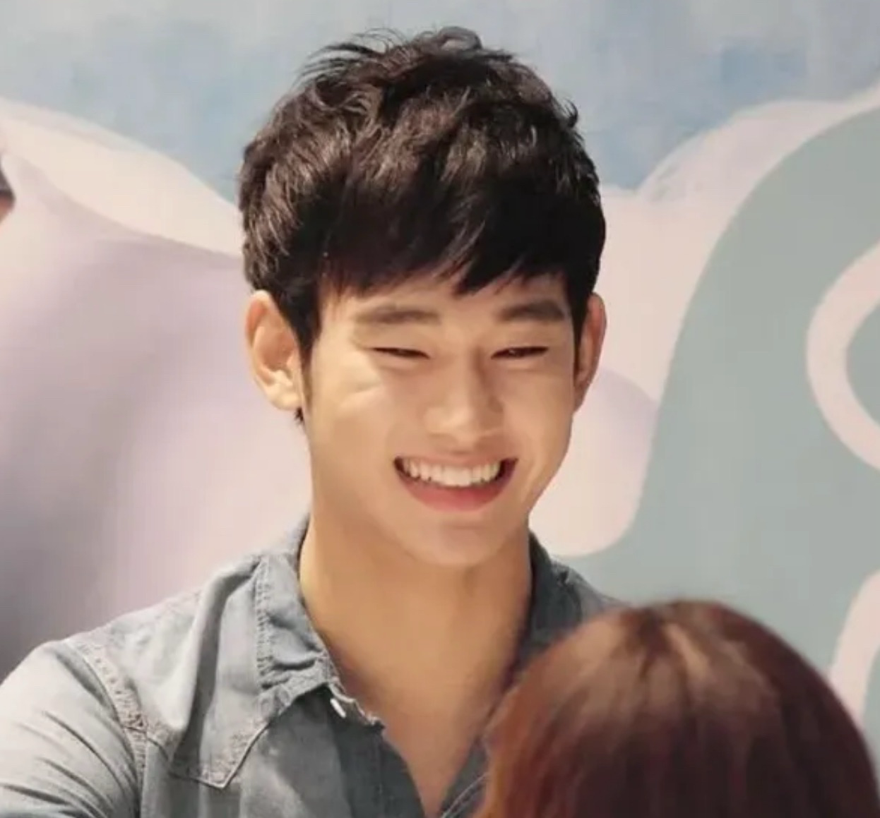 金秀賢的最新照片