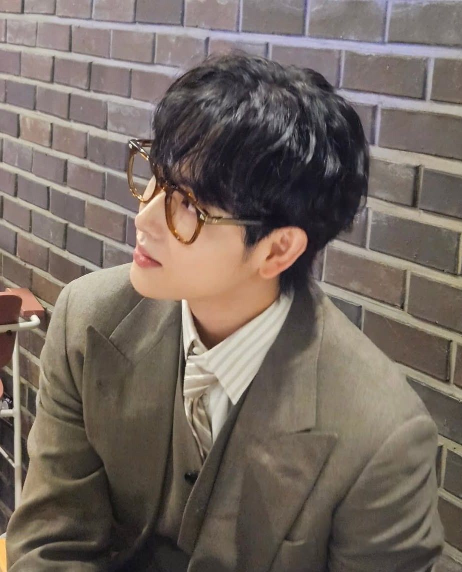 Recent activity shot of Lim Siwan