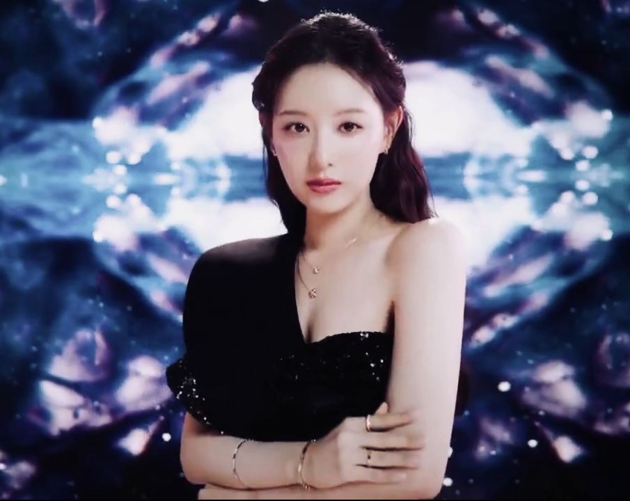 A moment captured by a fan of Kim Jiwon