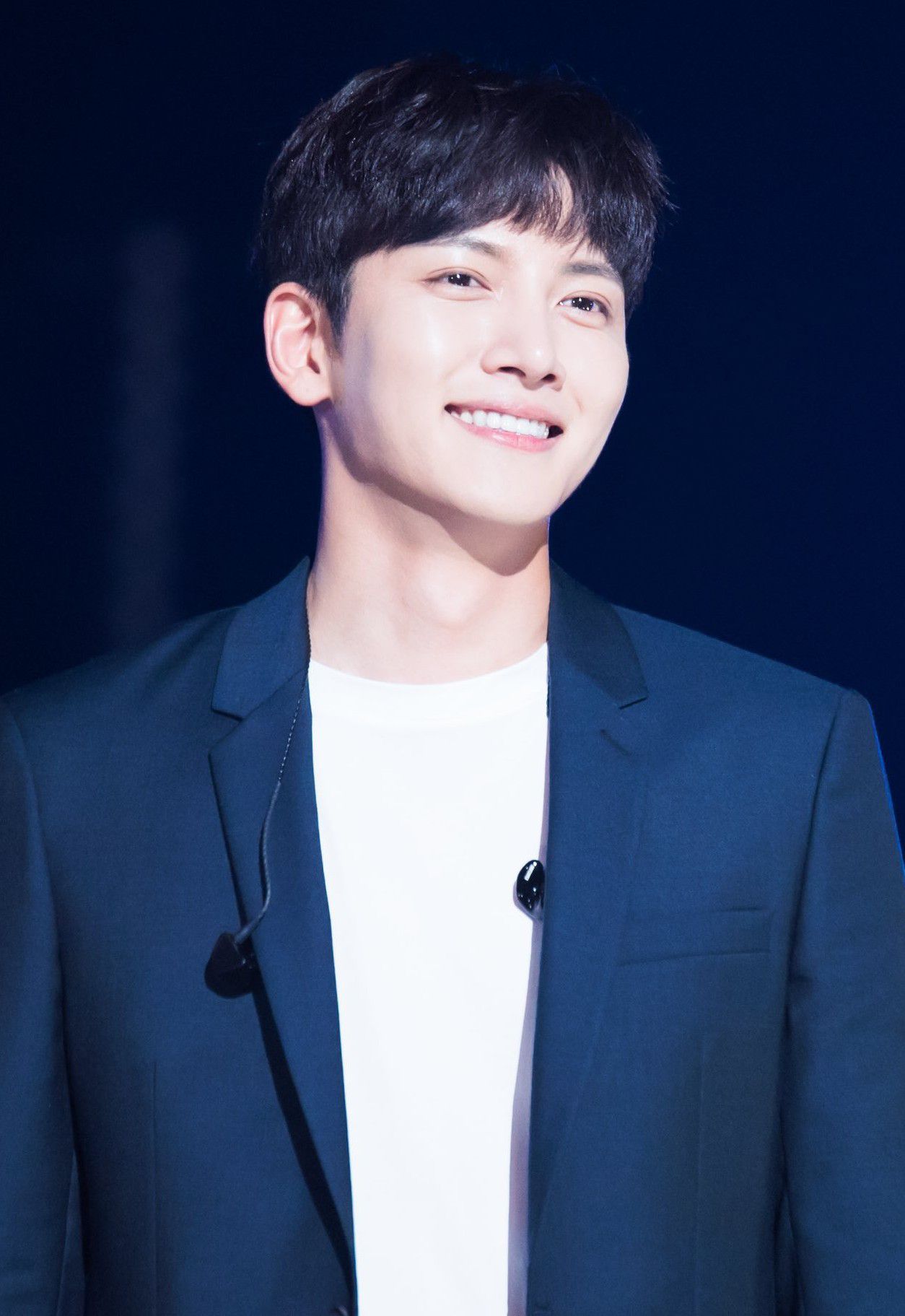 チ・チャンウクの最近の活動ショット