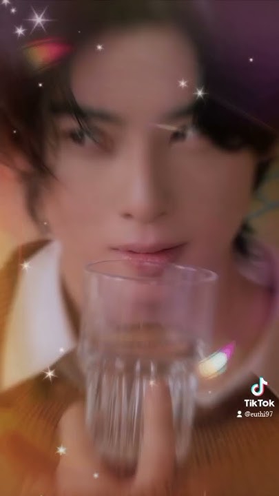 Today's popular wallpaper in Cha Eunwoo community