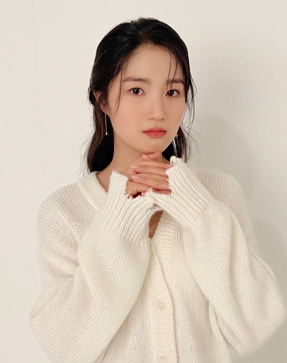 Recent activity shot of Kim Hyeyoon