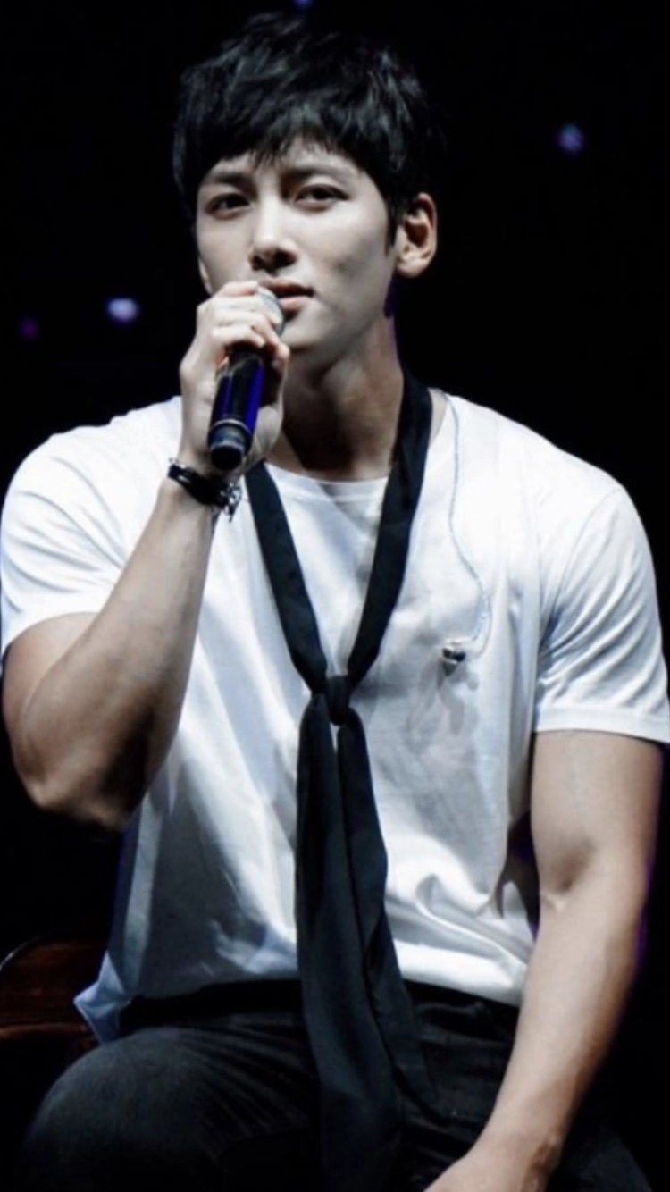Special wallpaper made by Ji Changwook's fans