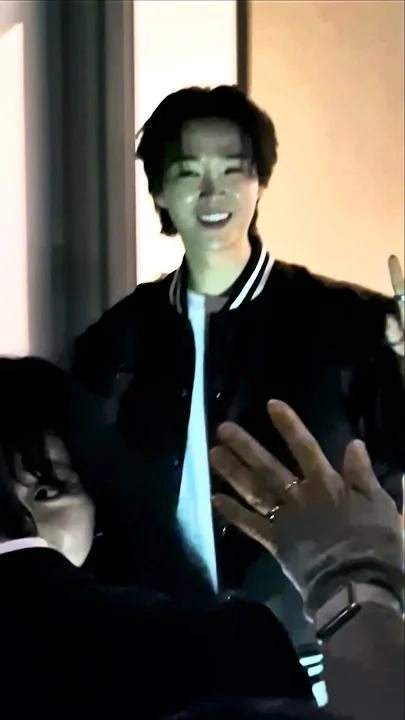 Emotional wallpaper shared by fans for Song Minjun