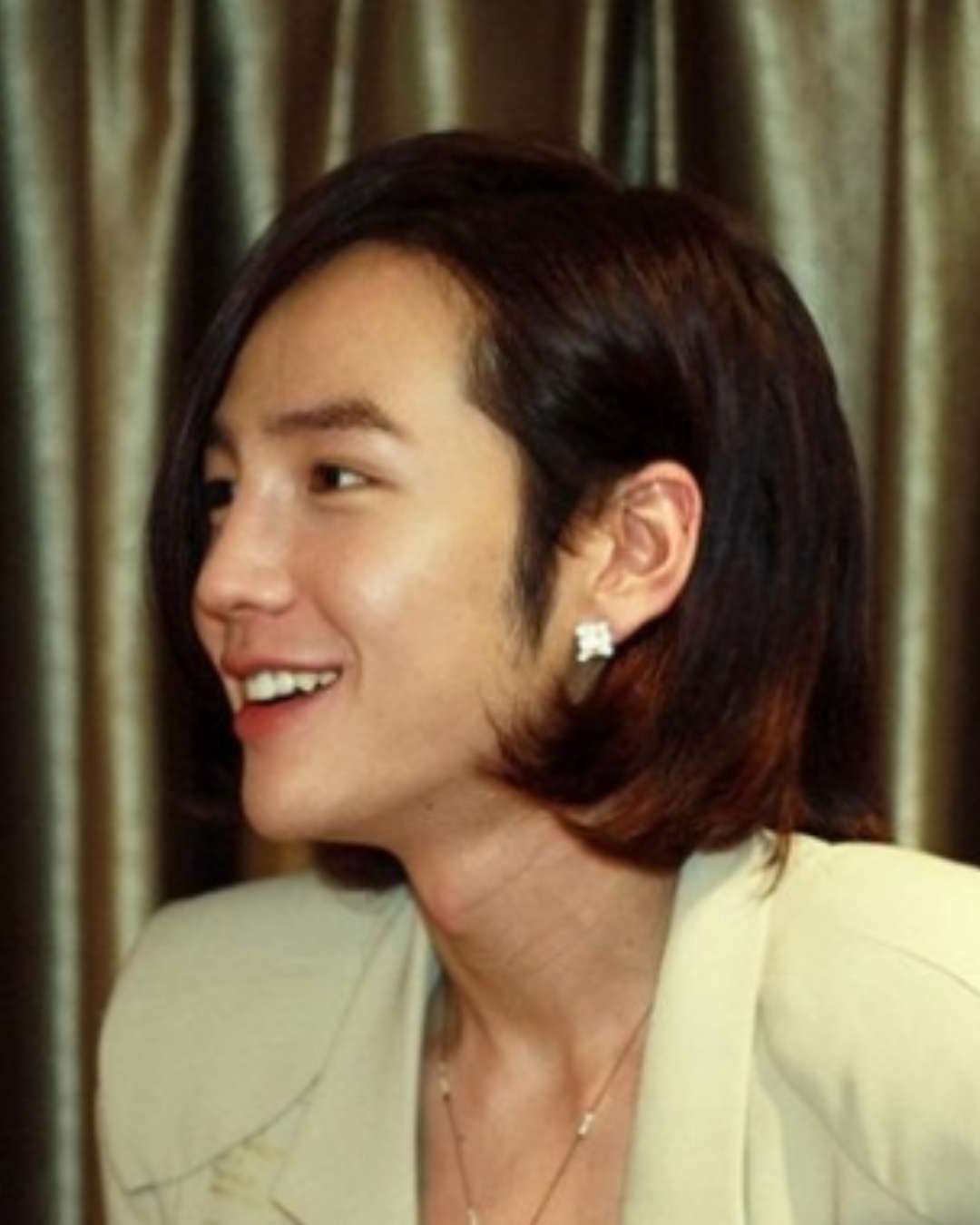 Behind-the-scenes cut of Jang Geunsuk