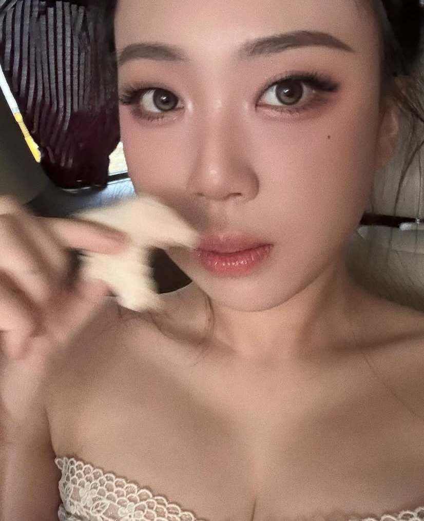 A moment captured by a fan of Lee Youngji