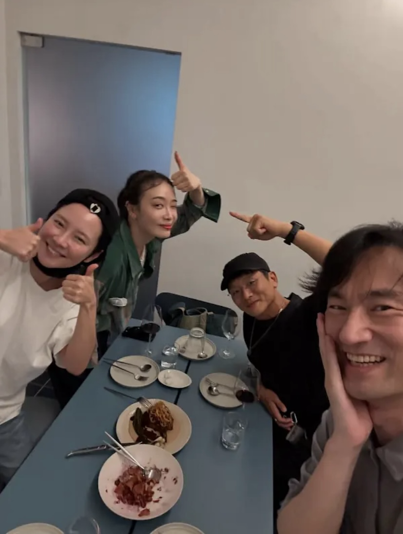 Recent activity shot of Song Jihyo
