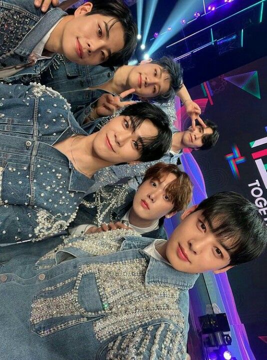 Recent activity shot of Cha Eunwoo