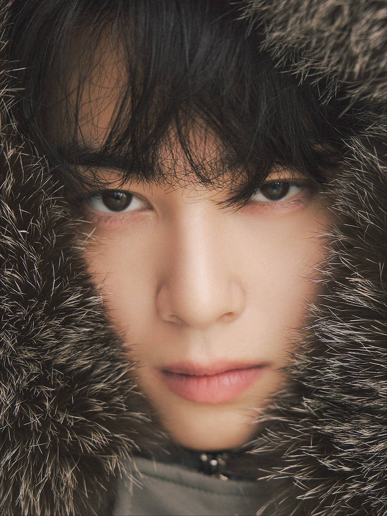 Foto terbaru dari Cha Eunwoo
