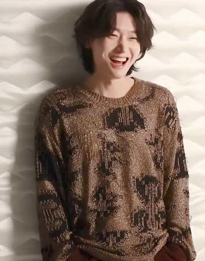 Behind-the-scenes cut of Kim Yongbin