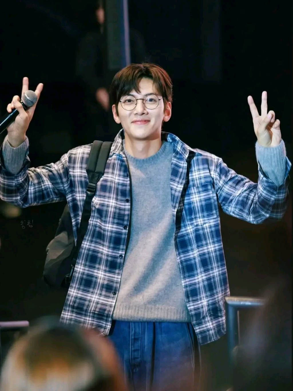 Behind-the-scenes cut of Ji Changwook