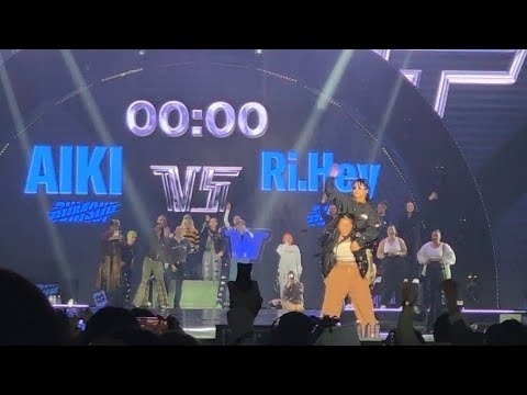 A moment captured by a fan of Aiki