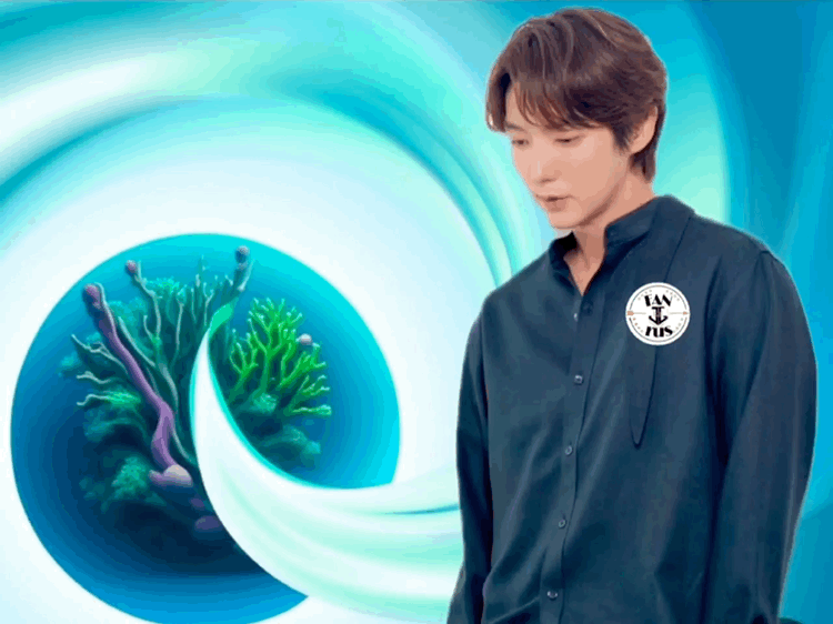 Behind-the-scenes cut of Lee Joongi