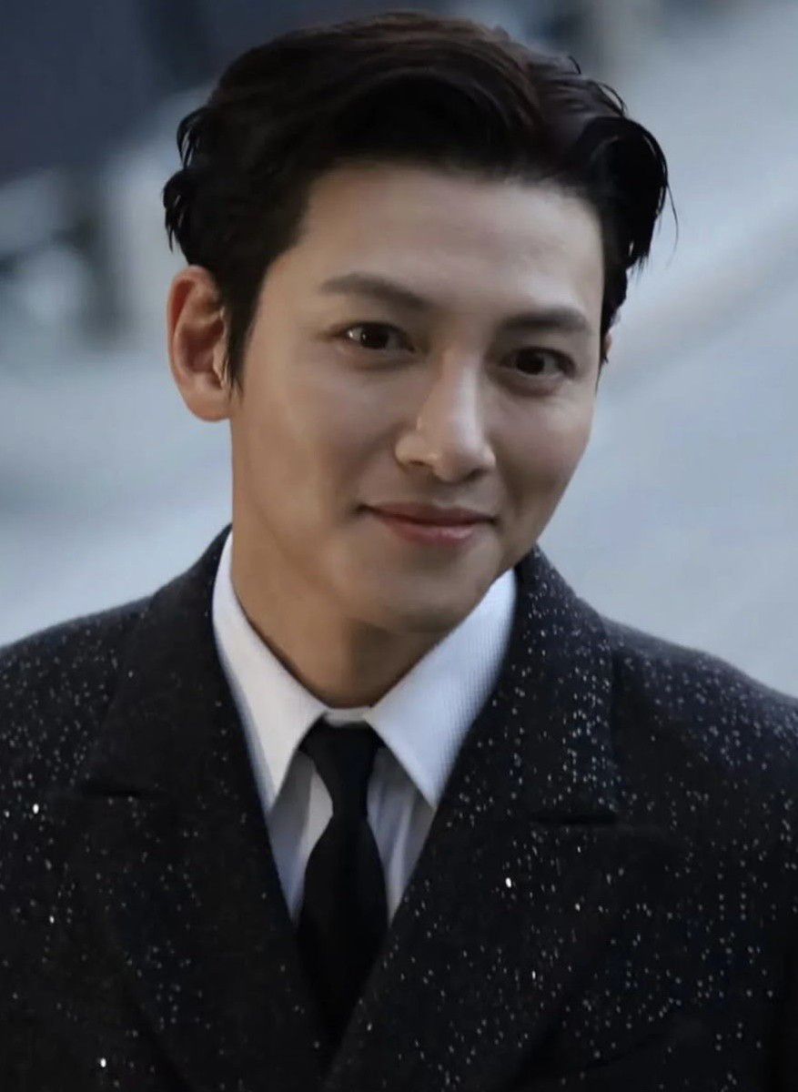 Latest photo of Ji Changwook