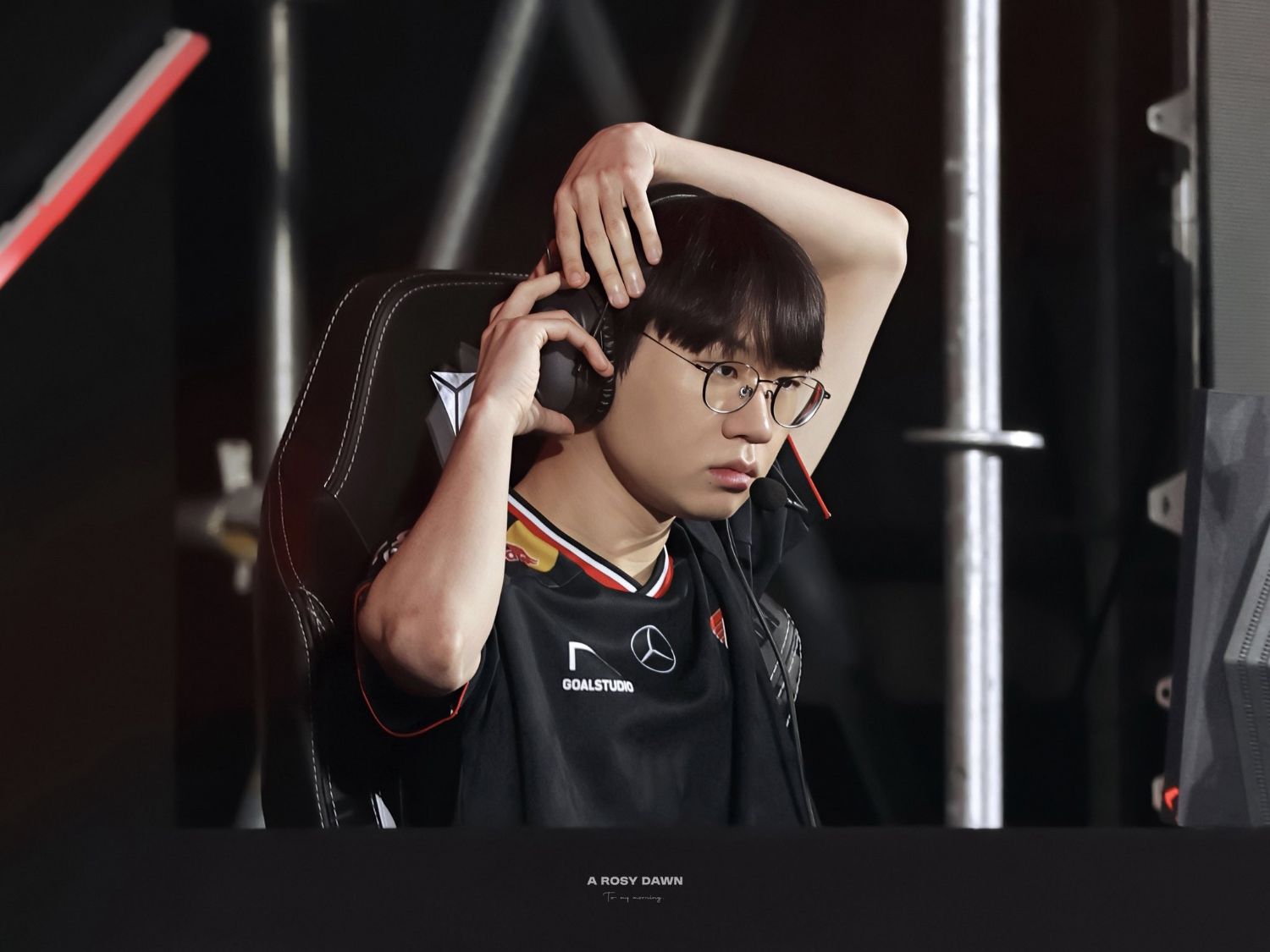 A moment captured by a fan of Doran