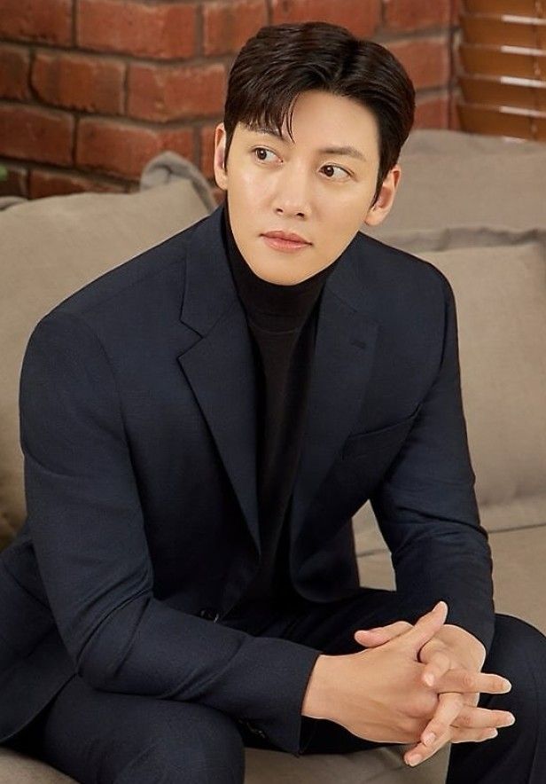 Recent activity shot of Ji Changwook