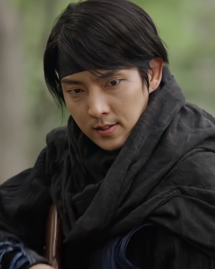 Latest photo of Lee Joongi
