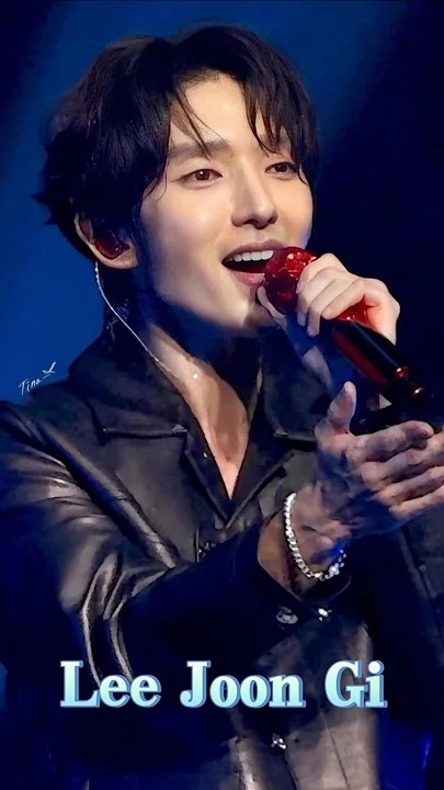 Today's popular wallpaper in Lee Joongi community