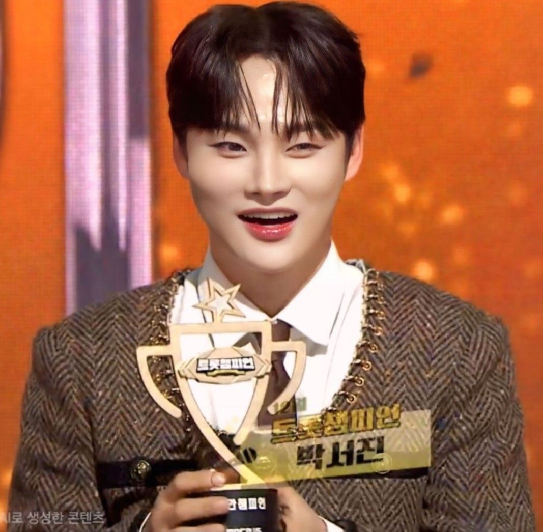 粉絲拍下的朴瑞鎮瞬間