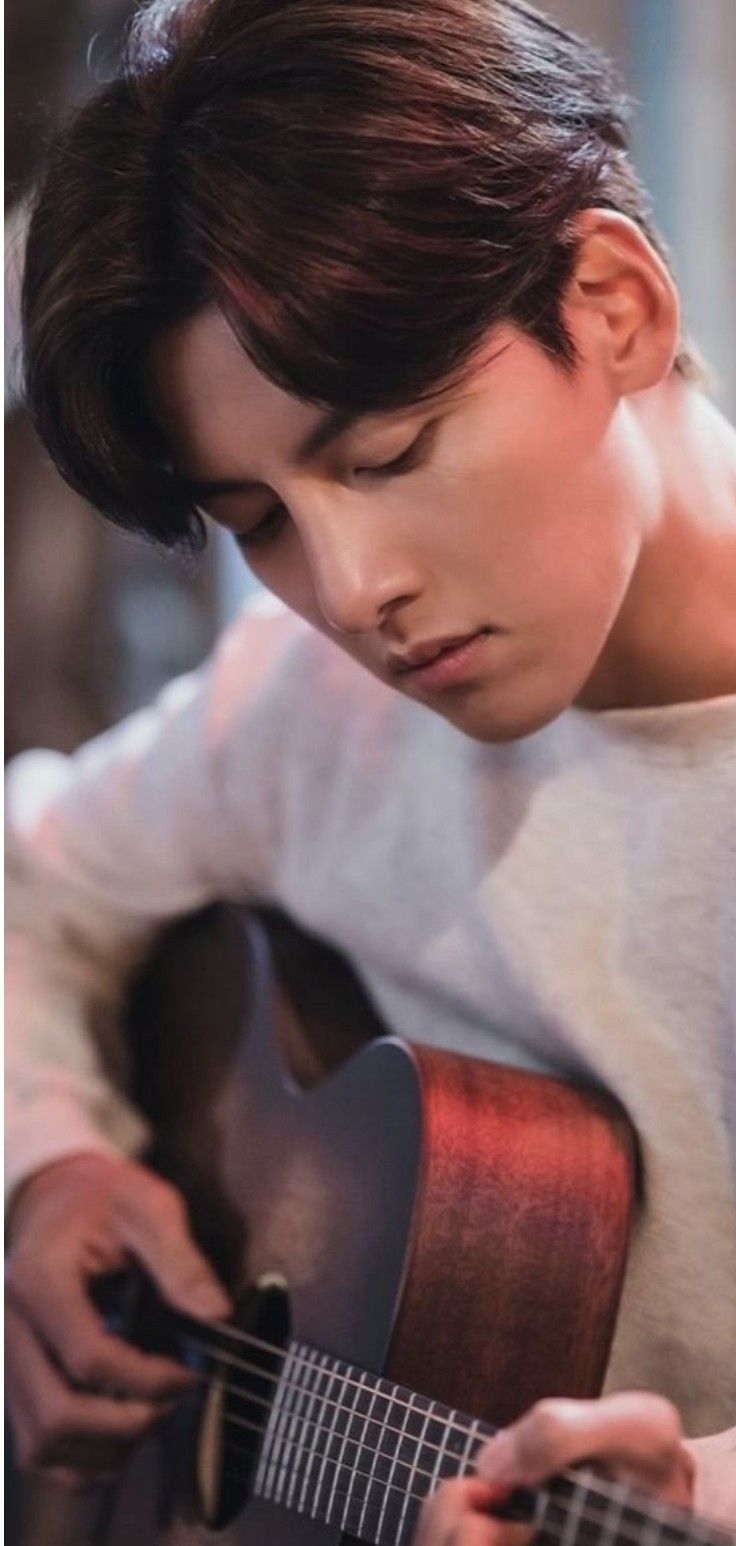 Behind-the-scenes cut of Ji Changwook