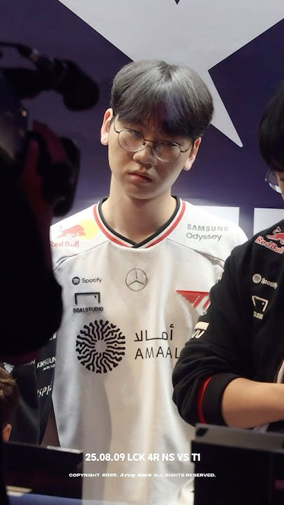 Special wallpaper made by Doran's fans