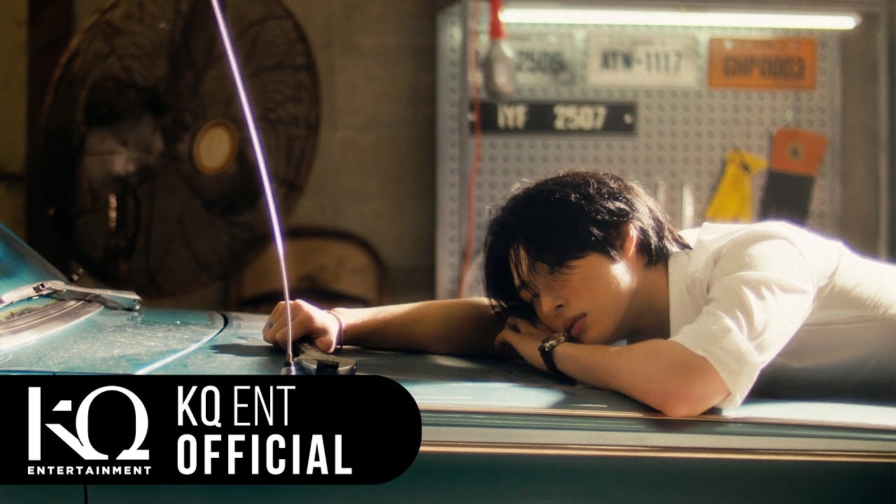 Recent activity shot of Lee Jongsuk