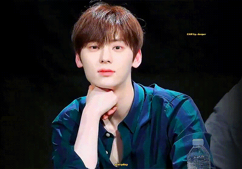 Recent activity shot of Hwang Minhyun