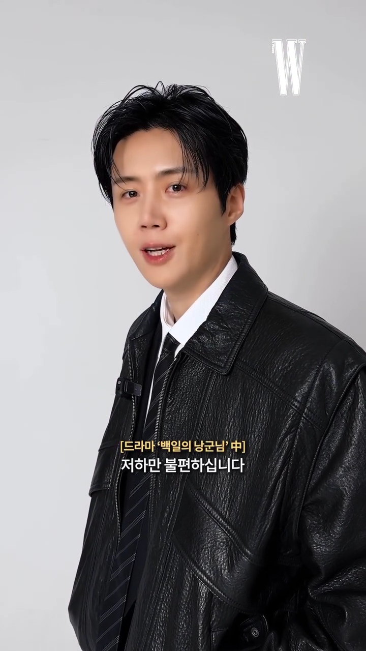 金宣虎的最新照片