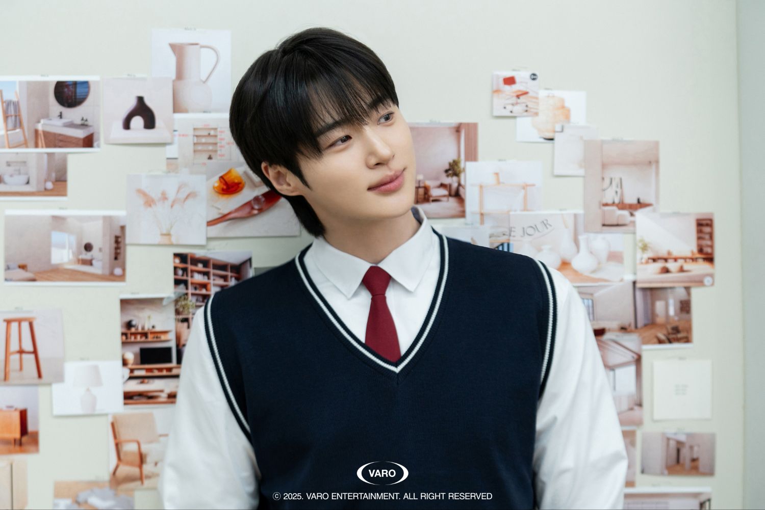 Behind-the-scenes cut of Byeon Wooseok