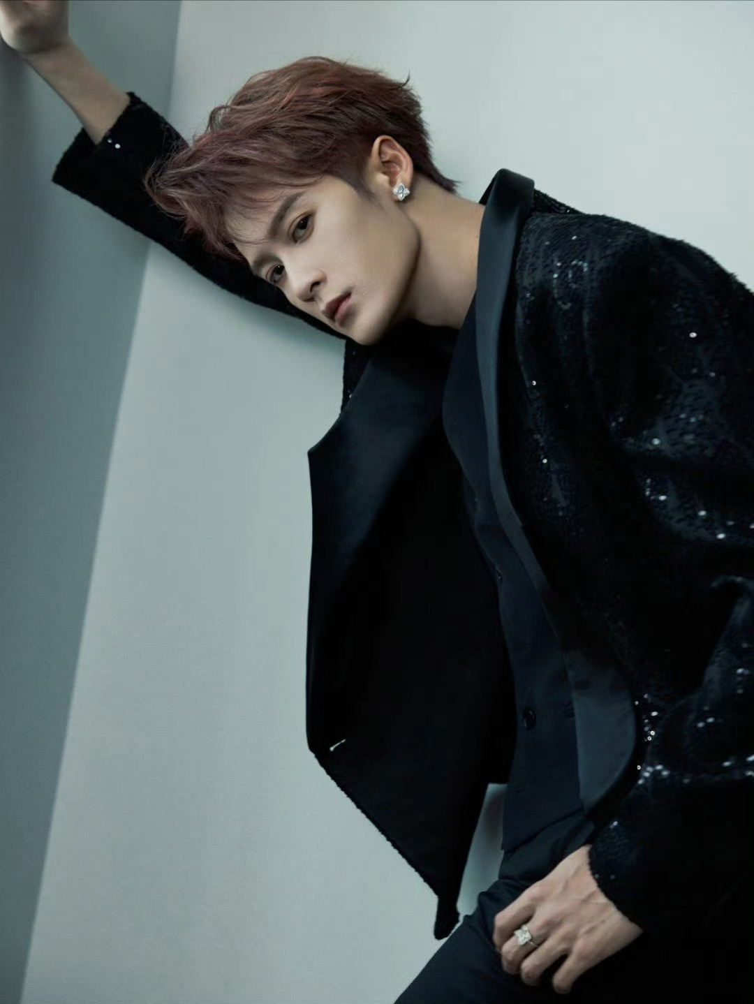 Behind-the-scenes cut of Tan Jianci