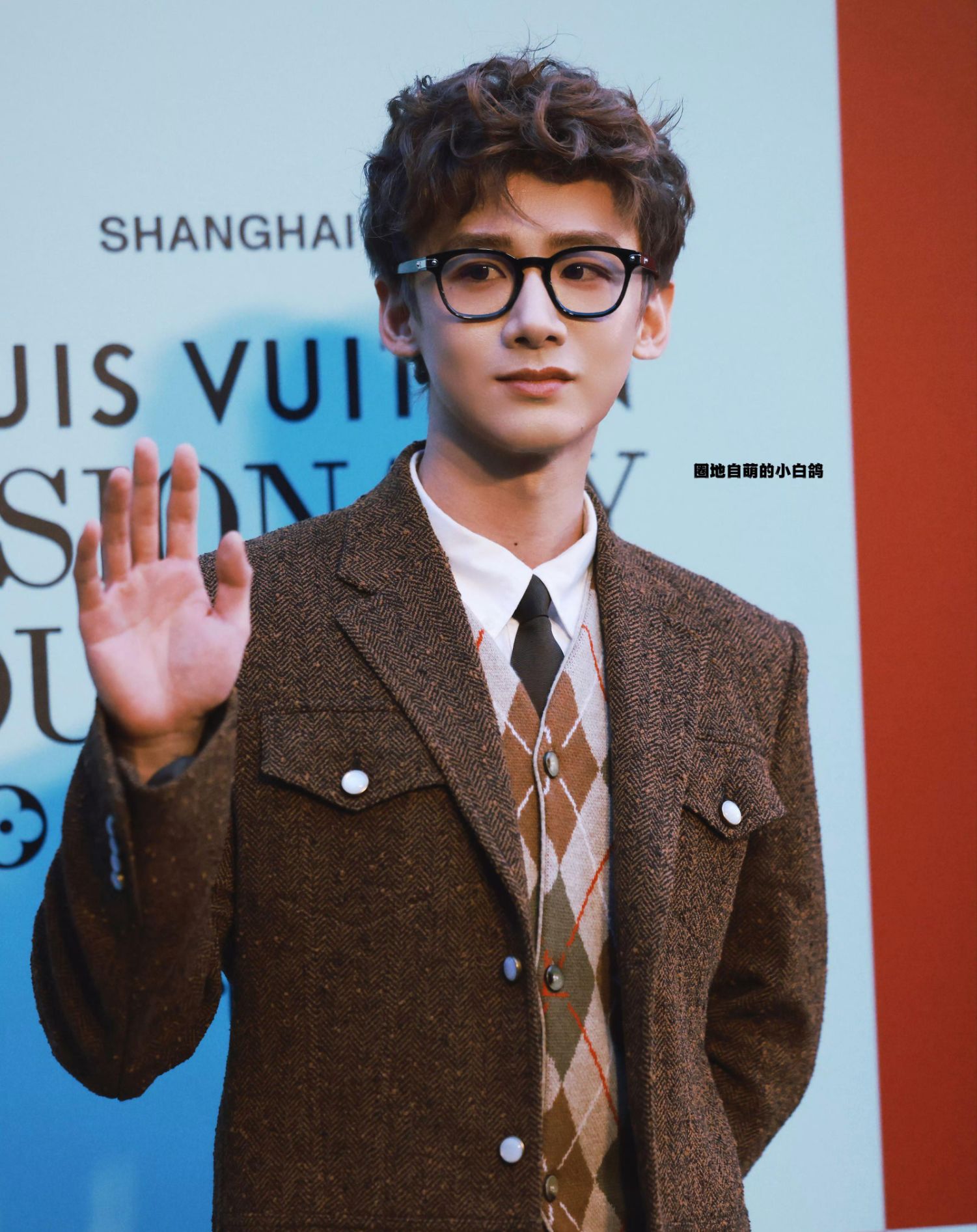 Recent activity shot of Bai Jingting