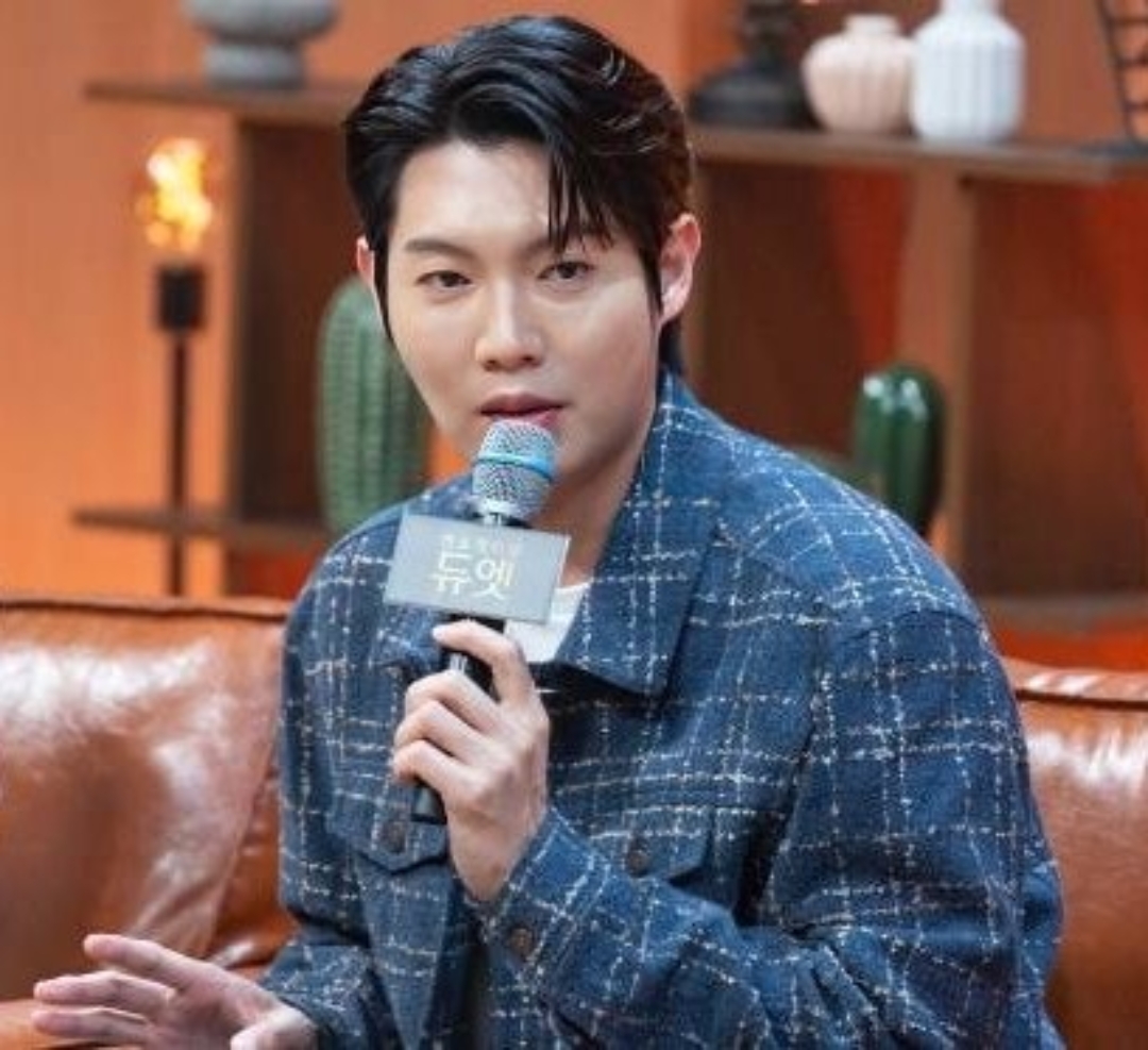 Recent activity shot of Son Taejin