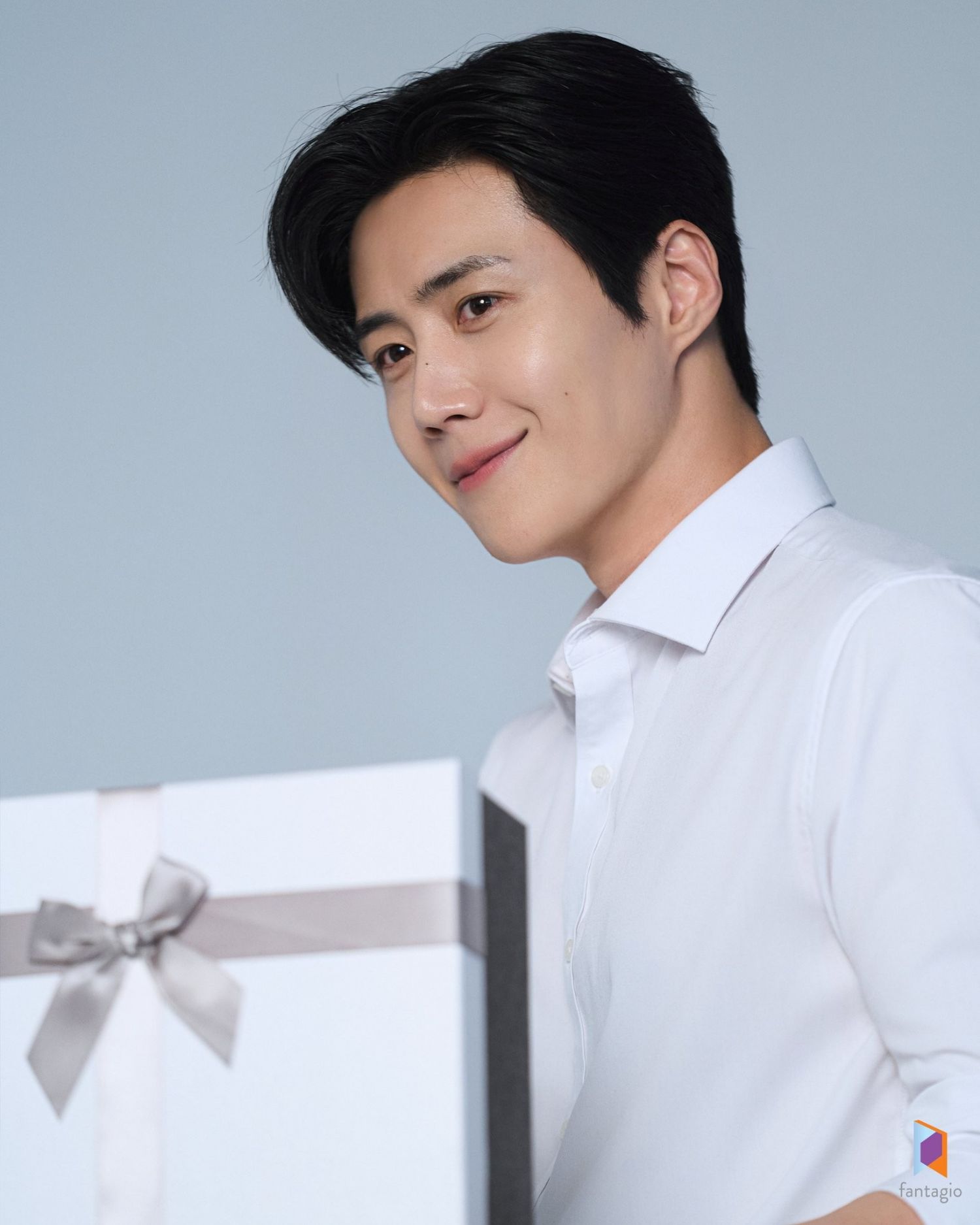 Behind-the-scenes cut of Kim Seonho